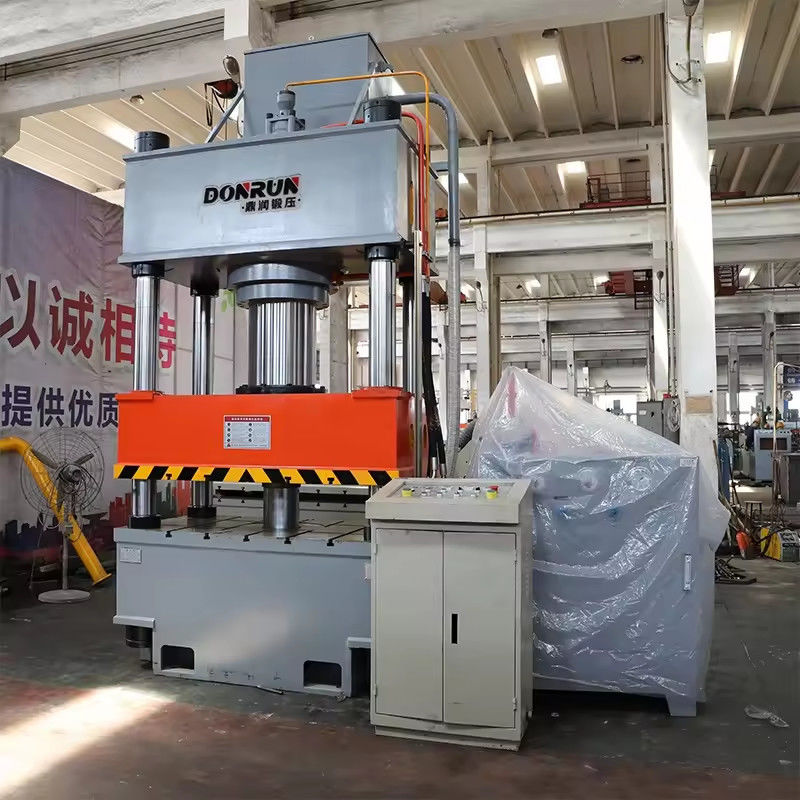 Hidrolik Baskı Kalıplandırma Su Tankı Yapma Makinesi 630 Ton Frp Grp Panelleri Bölünmüş / Bölümlü Yağmur Su Tankları
